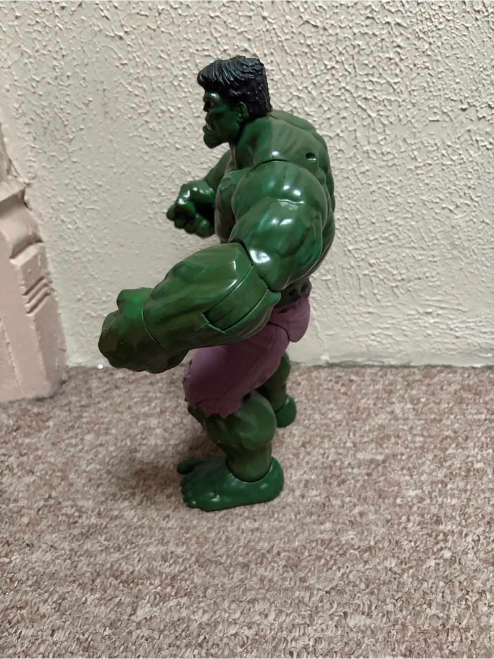 Disney Store INCREDIBLE HULK Large 15